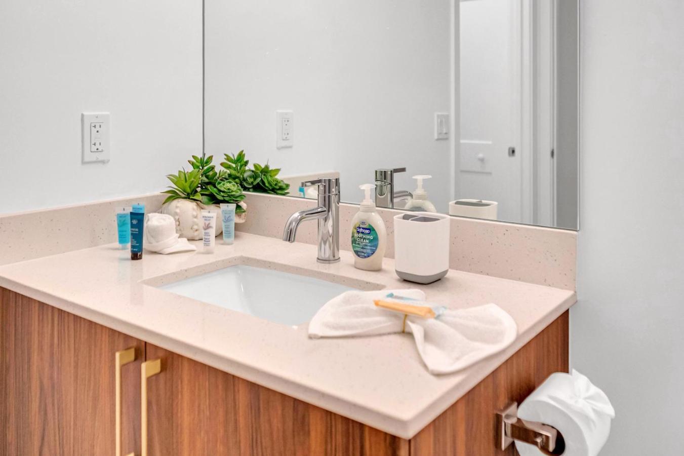 Apartmán Modern Unit In The Heart Of Downtown Miami With Free Parking Exteriér fotografie